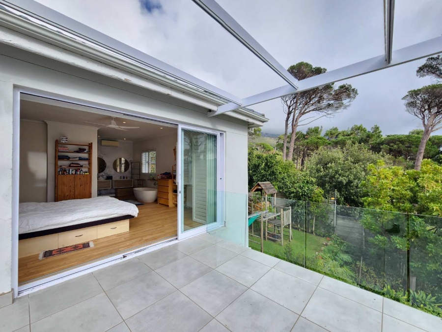 To Let 5 Bedroom Property for Rent in Vredehoek Western Cape